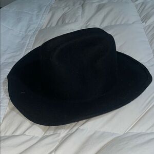 Stylish Black Wide-Brim Hat all wool